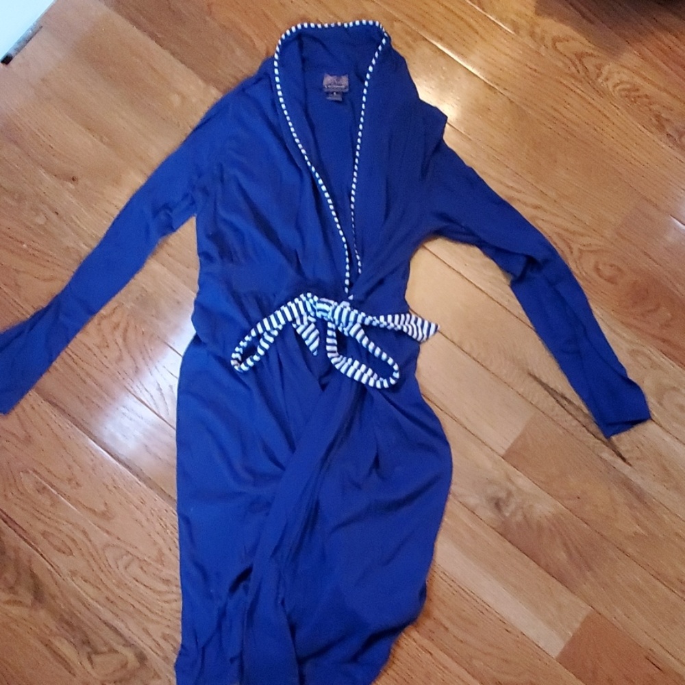 Maternity robe